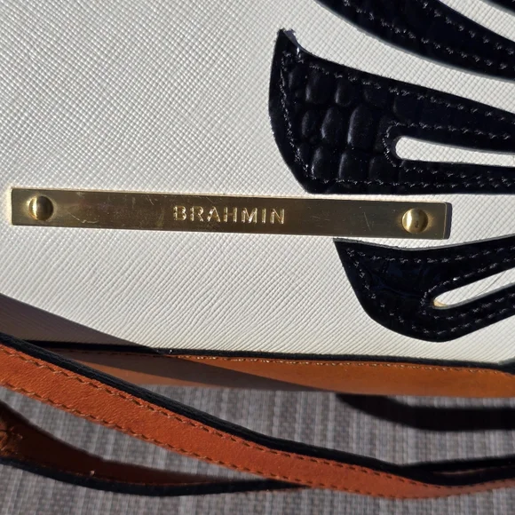 Brahmin Large Duxbury, Limited Edition White Monaco - Picture 7 of 13